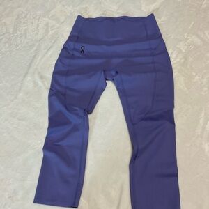 On Cloud Movement purple Leggings 3/4